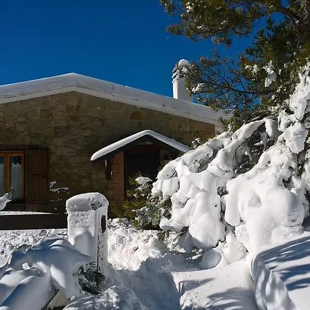 Casa vacanze La Kumari Pintura di Bolognola