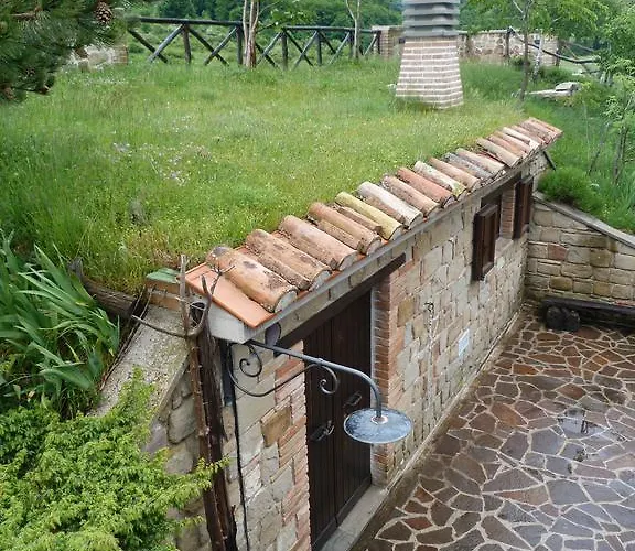 Casa de Férias La Kumari Pintura di Bolognola